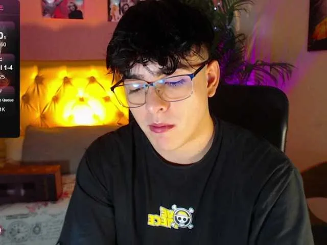 Live sex webcam photo for nolan-twink1 #289822203