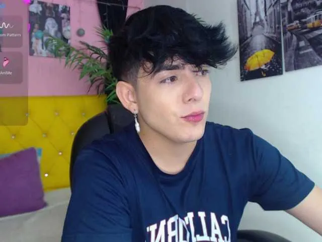Live sex webcam photo for nolan-twink1 #290496121