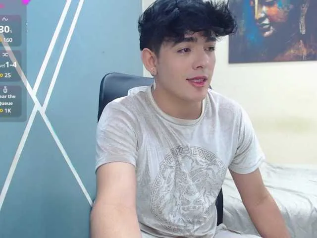 Live sex webcam photo for nolan-twink1 #290561797