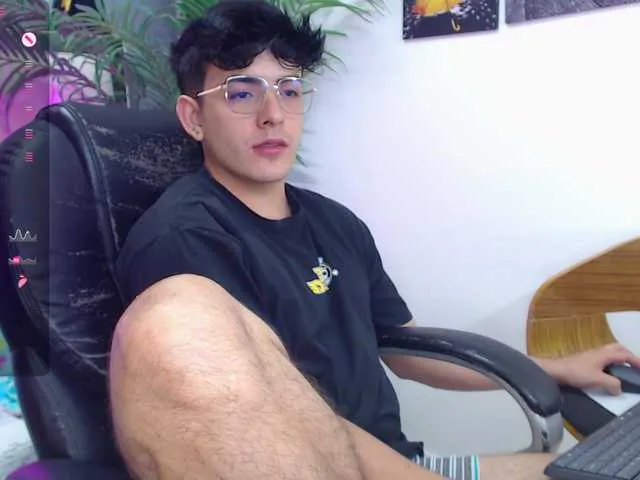 Live sex webcam photo for nolan-twink1 #290855184