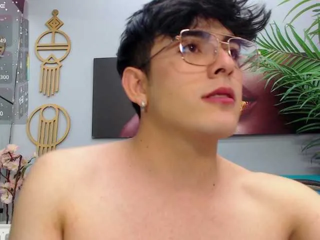 Live sex webcam photo for nolan-twink1 #291234617