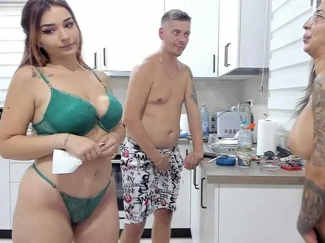 Live sex webcam photo for nolimit3some #291728826