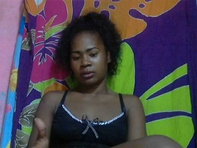 Live sex webcam photo for nomenen #291771930