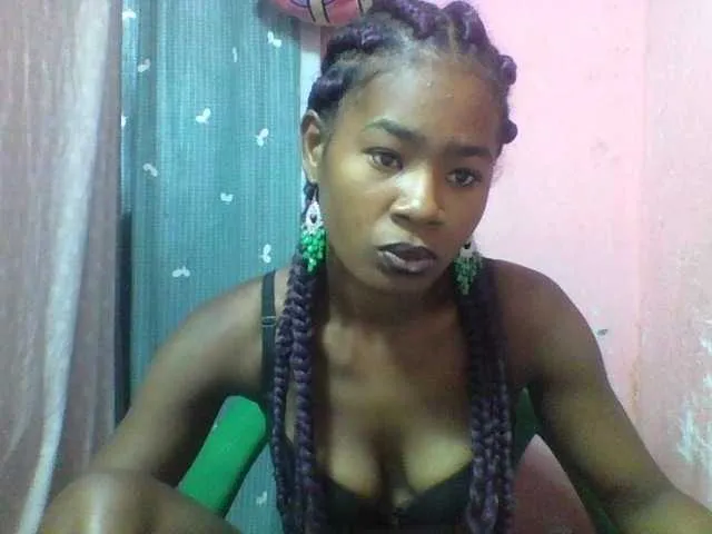 Live sex webcam photo for nomenen #292305512