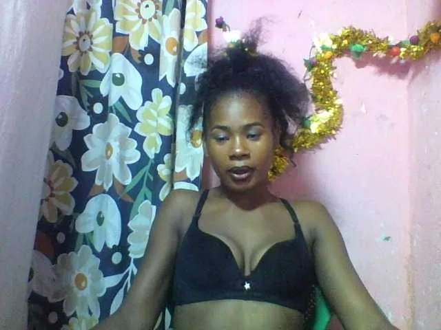 Live sex webcam photo for nomenen #292543369