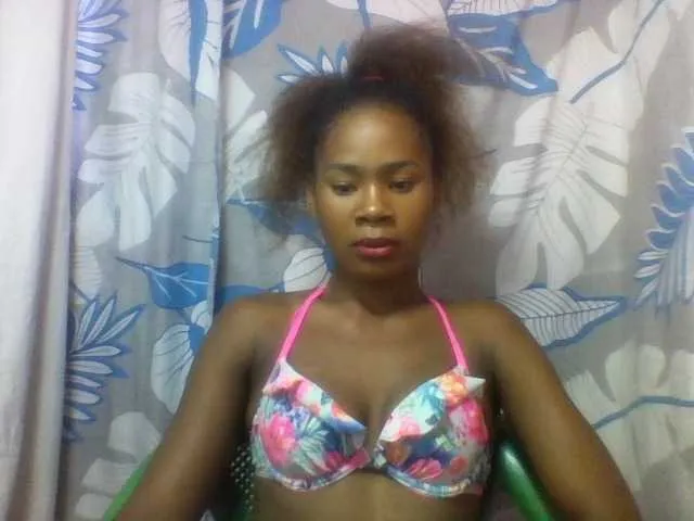 Live sex webcam photo for nomenen #292745202