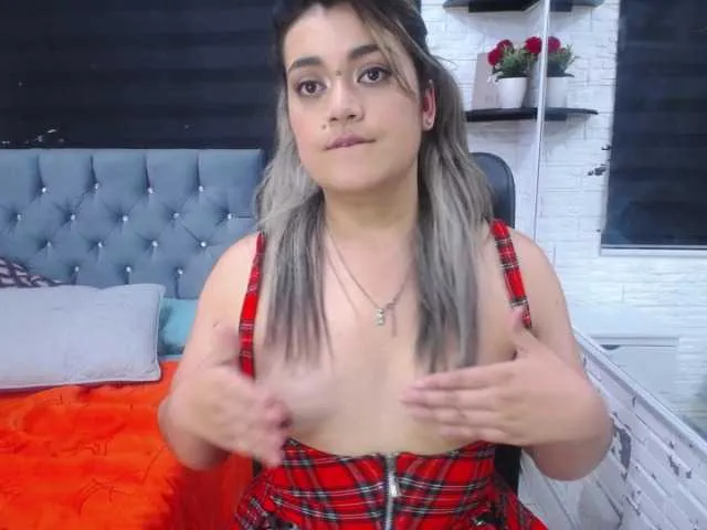 Live sex webcam photo for noonalatin #272904716