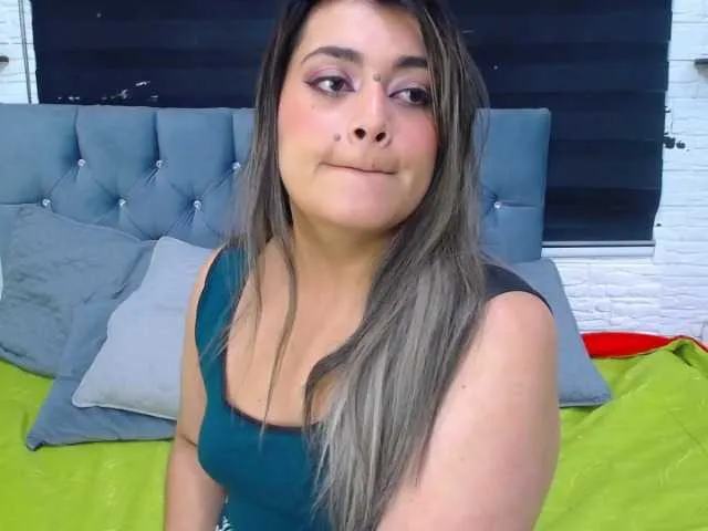 Live sex webcam photo for noonalatin #273061342