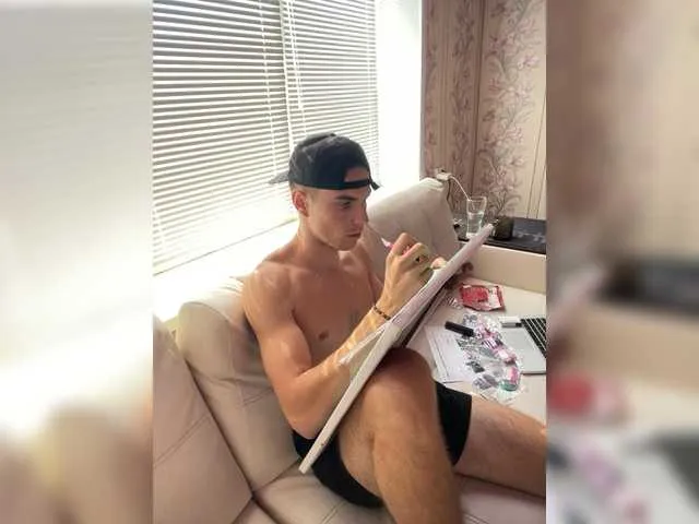 Live sex webcam photo for notary #291817373