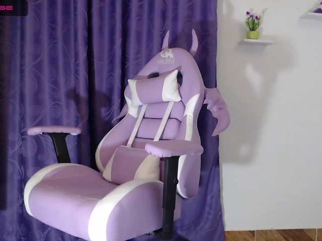 Live sex webcam photo for nut-xxx #272366022