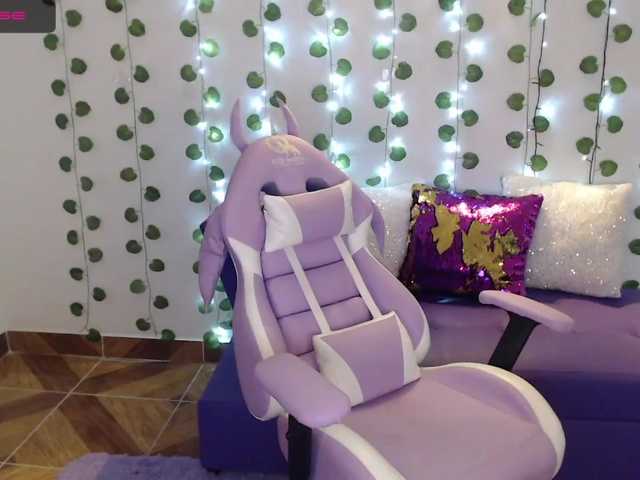 Live sex webcam photo for nut-xxx #272484533