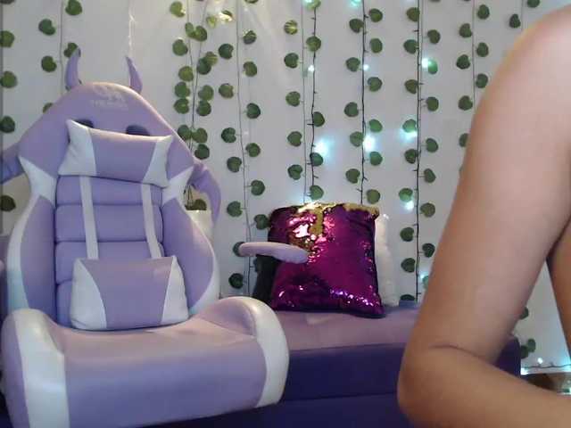 Live sex webcam photo for nut-xxx #272649159