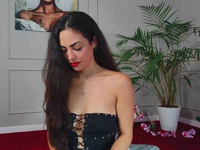 Live sex webcam photo for nyraglow #294181246
