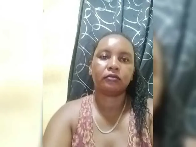 Live sex webcam photo for odettah #277519208
