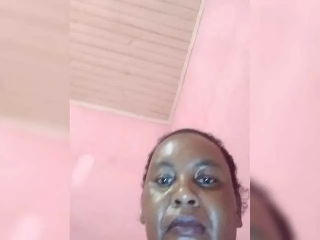 Live sex webcam photo for odettah #277623214