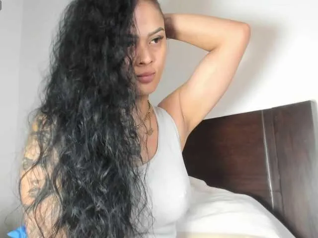 Live sex webcam photo for ohyesly #293207401