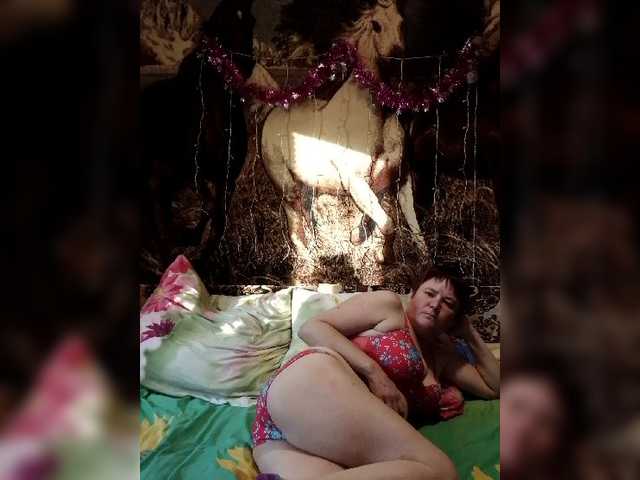 Live sex webcam photo for oksanochka81 #271905181