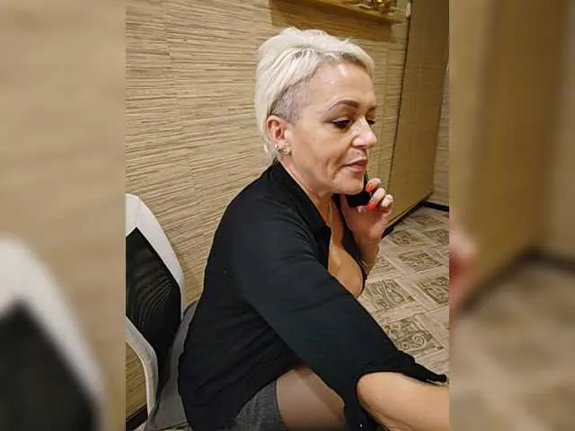 Live sex webcam photo for oksuhaa #272135189