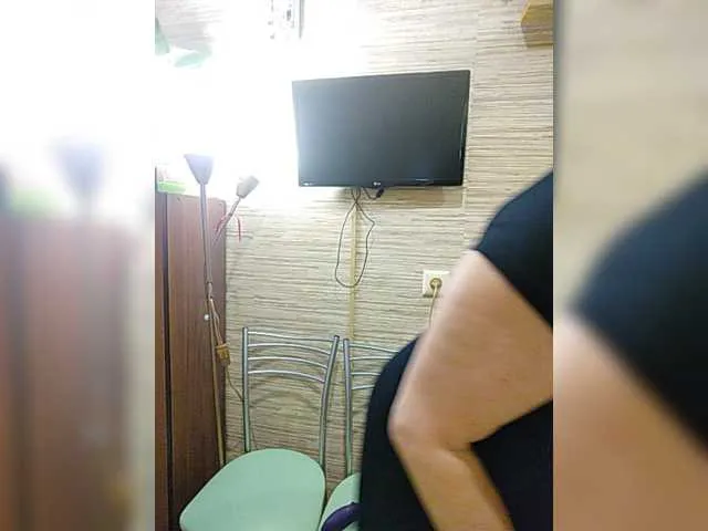 Live sex webcam photo for oksuhaa #272866297