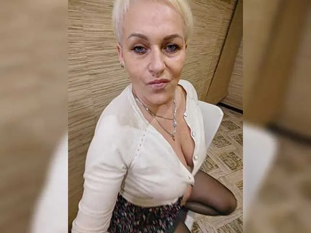 Live sex webcam photo for oksuhaa #272908570