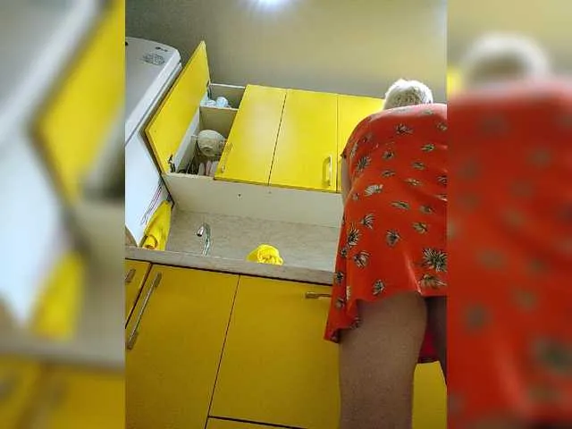 Live sex webcam photo for oksuhaa #273722721