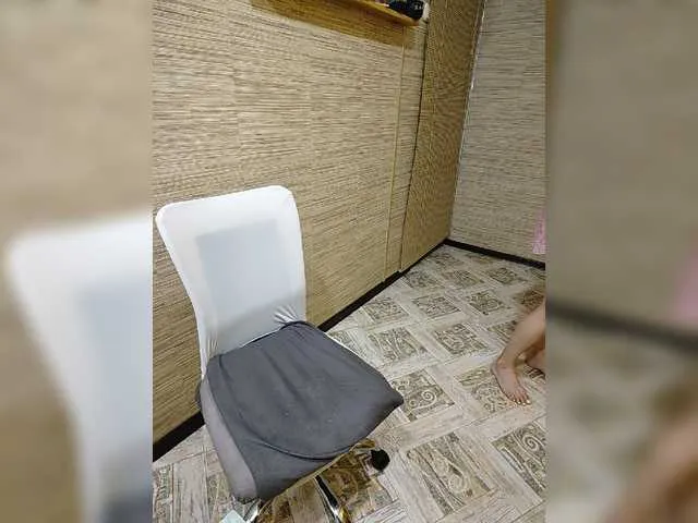 Live sex webcam photo for oksuhaa #273996124