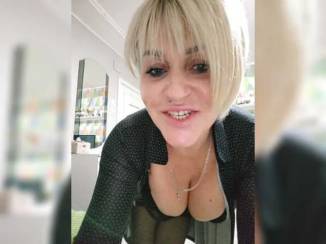 Live sex webcam photo for oksuhaa #276581650