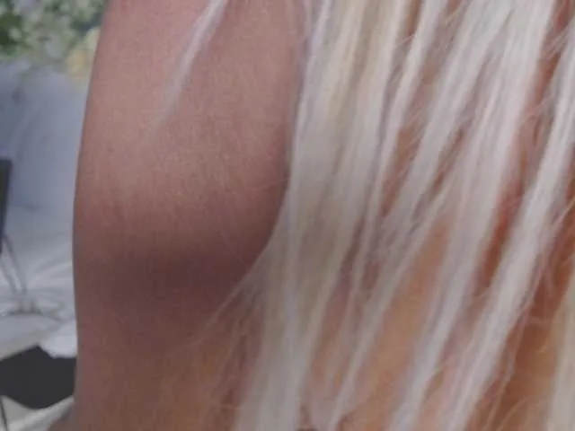 Live sex webcam photo for olhanodeta1ls #292432749