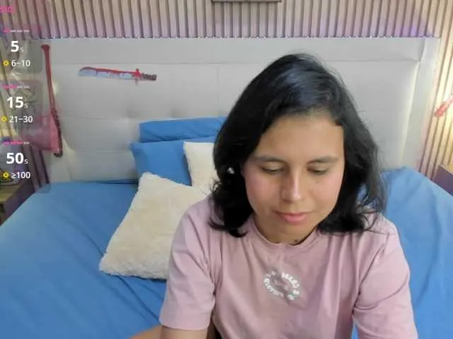 Live sex webcam photo for oliviia-love #292165416