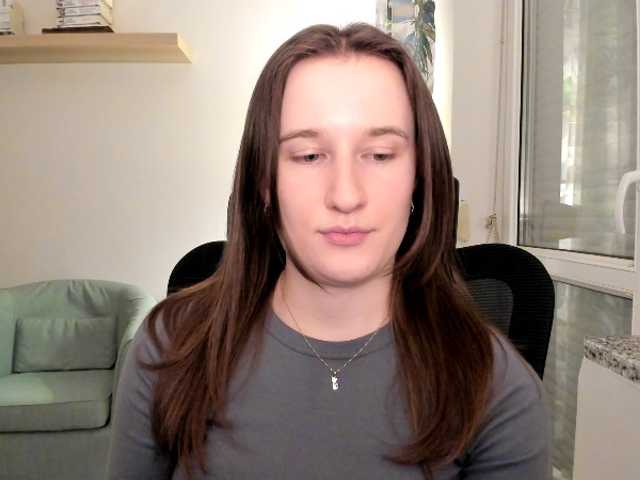 Live sex webcam photo for oliwiaaa2005 #290440435