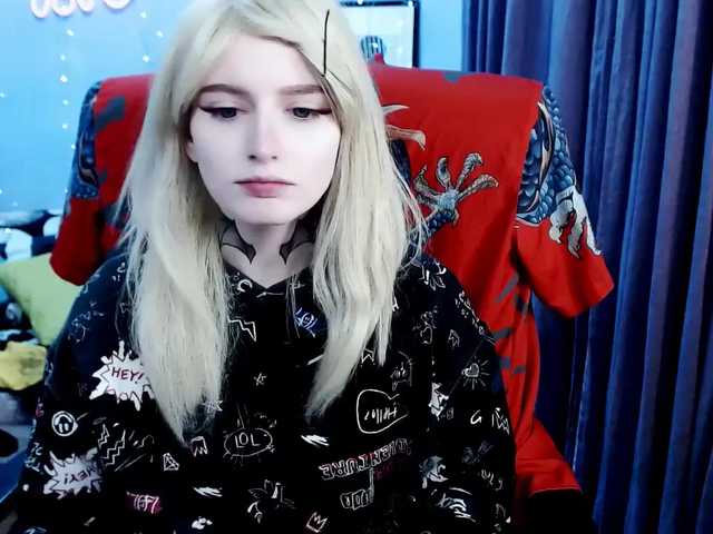 Live sex webcam photo for onixi1 #272207439