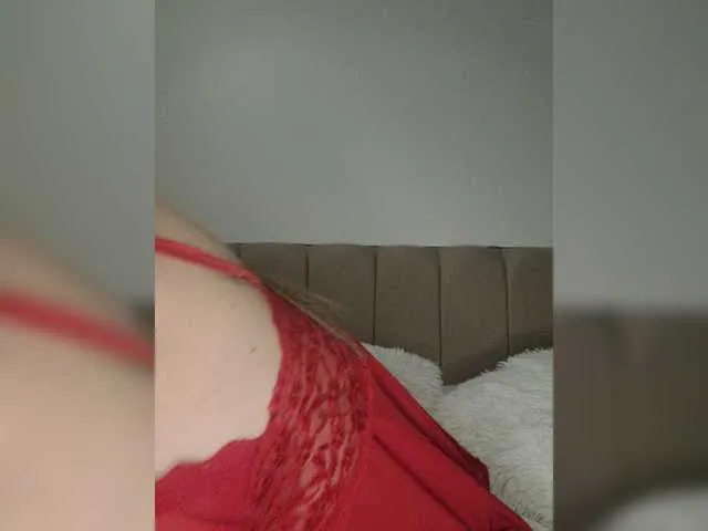 Live sex webcam photo for orianastevens #275994319