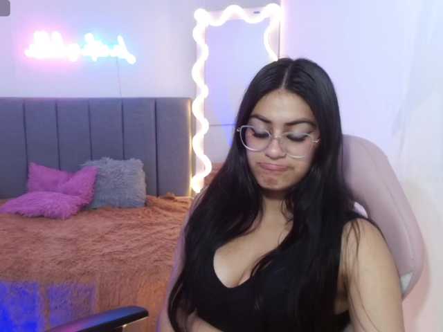 Live sex webcam photo for orianna-tay #278761643