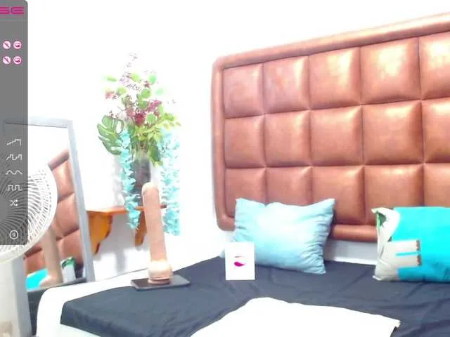 Live sex webcam photo for osalovelyy #273393977