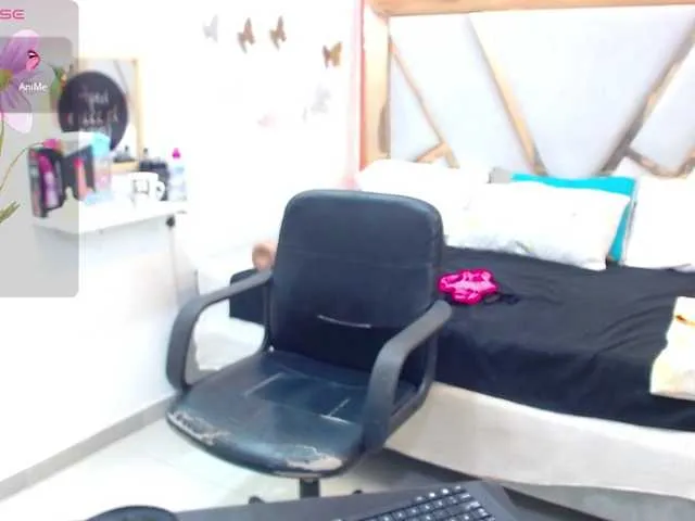 Live sex webcam photo for osalovelyy #290280141