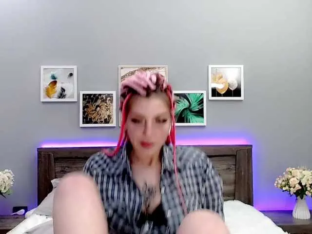 Live sex webcam photo for ossirin #275647186