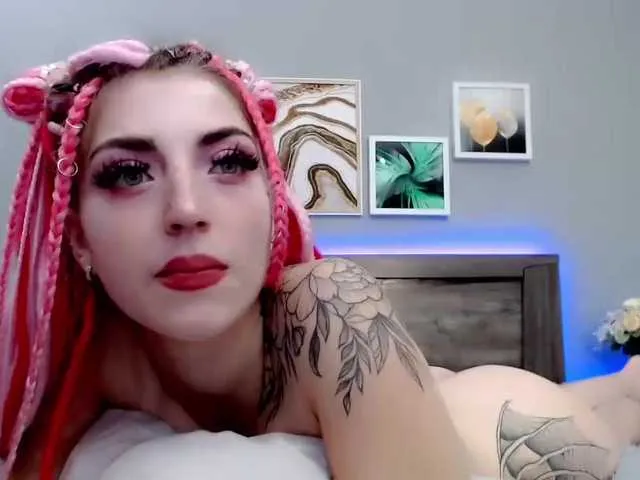 Live sex webcam photo for ossirin #276043178