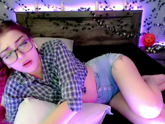 Live sex webcam photo for ossirin #276618359