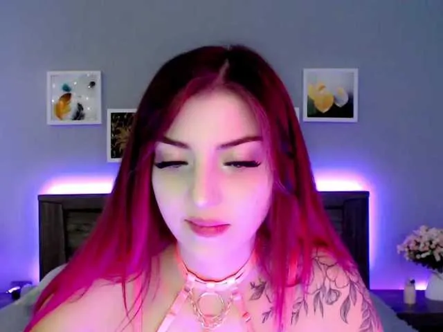 Live sex webcam photo for ossirin #276757748
