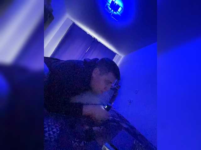 Live sex webcam photo for ostap2k23 #290888310