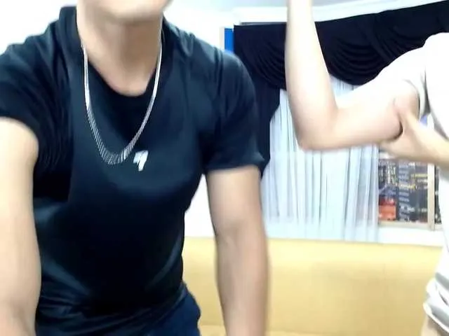 Live sex webcam photo for oversizedguys #274559565