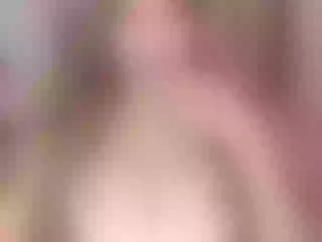 Live sex webcam photo for oxana1992 #275645418