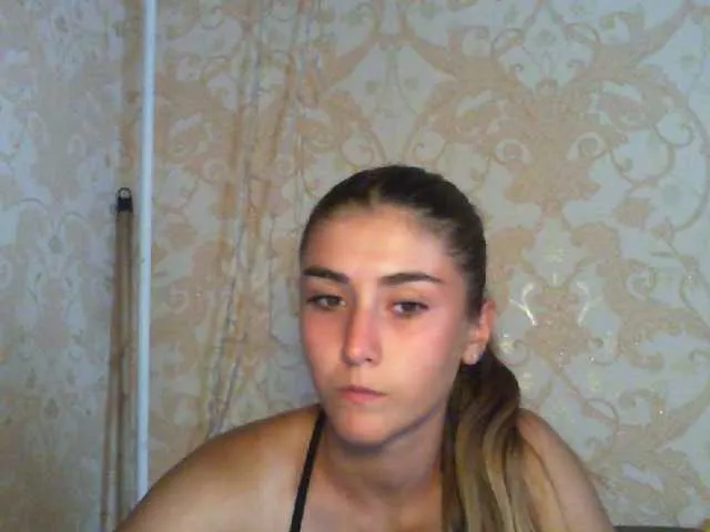 Live sex webcam photo for ozlemyilmaz23 #273835377