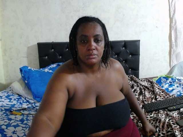 Live sex webcam photo for palomabigass #272216268