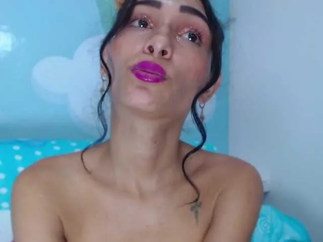 Live sex webcam photo for pamela-slim #275501223