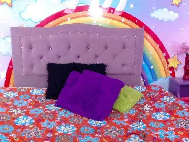 Live sex webcam photo for pamela-slim #275734851