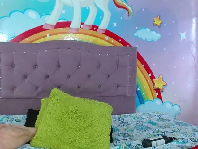 Live sex webcam photo for pamela-slim #276580088