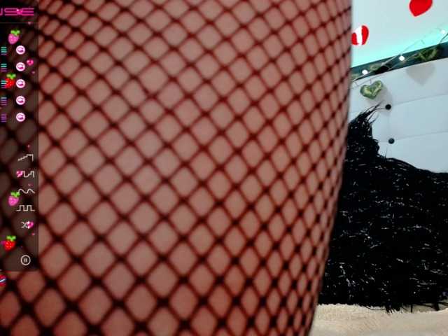 Live sex webcam photo for pamela-smith #272936502