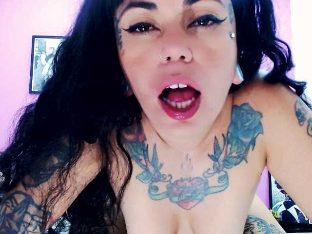 Live sex webcam photo for pamela666 #291638373