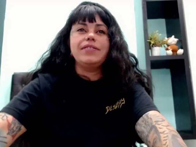 Live sex webcam photo for pamela666 #292365394